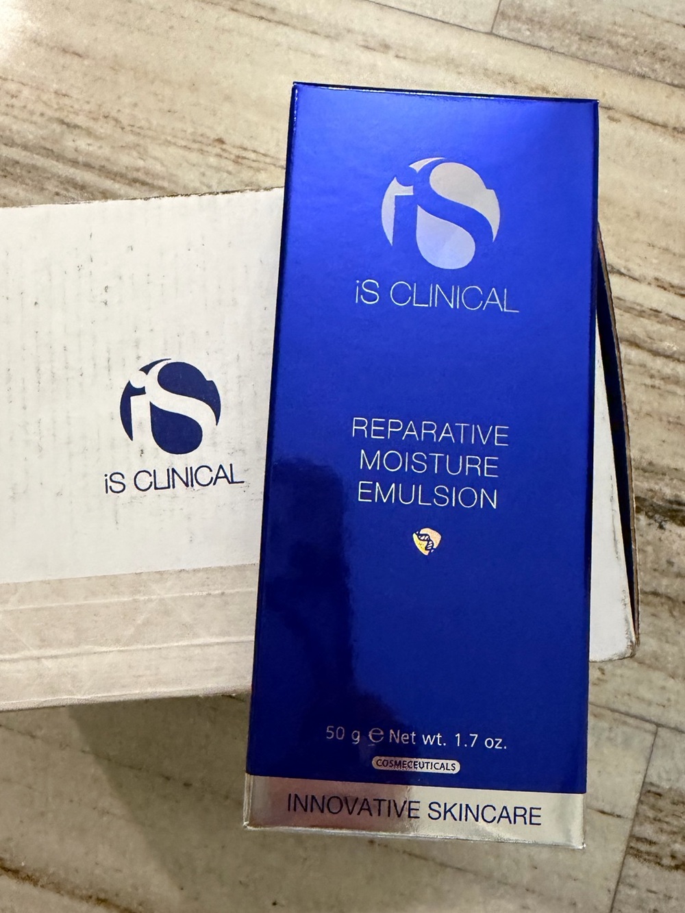 IS CLINICAL Reparative Moisture Emulsion—new—